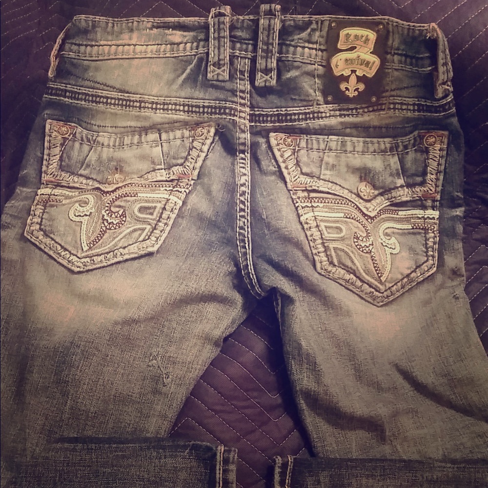 Men’s rock revival jeans